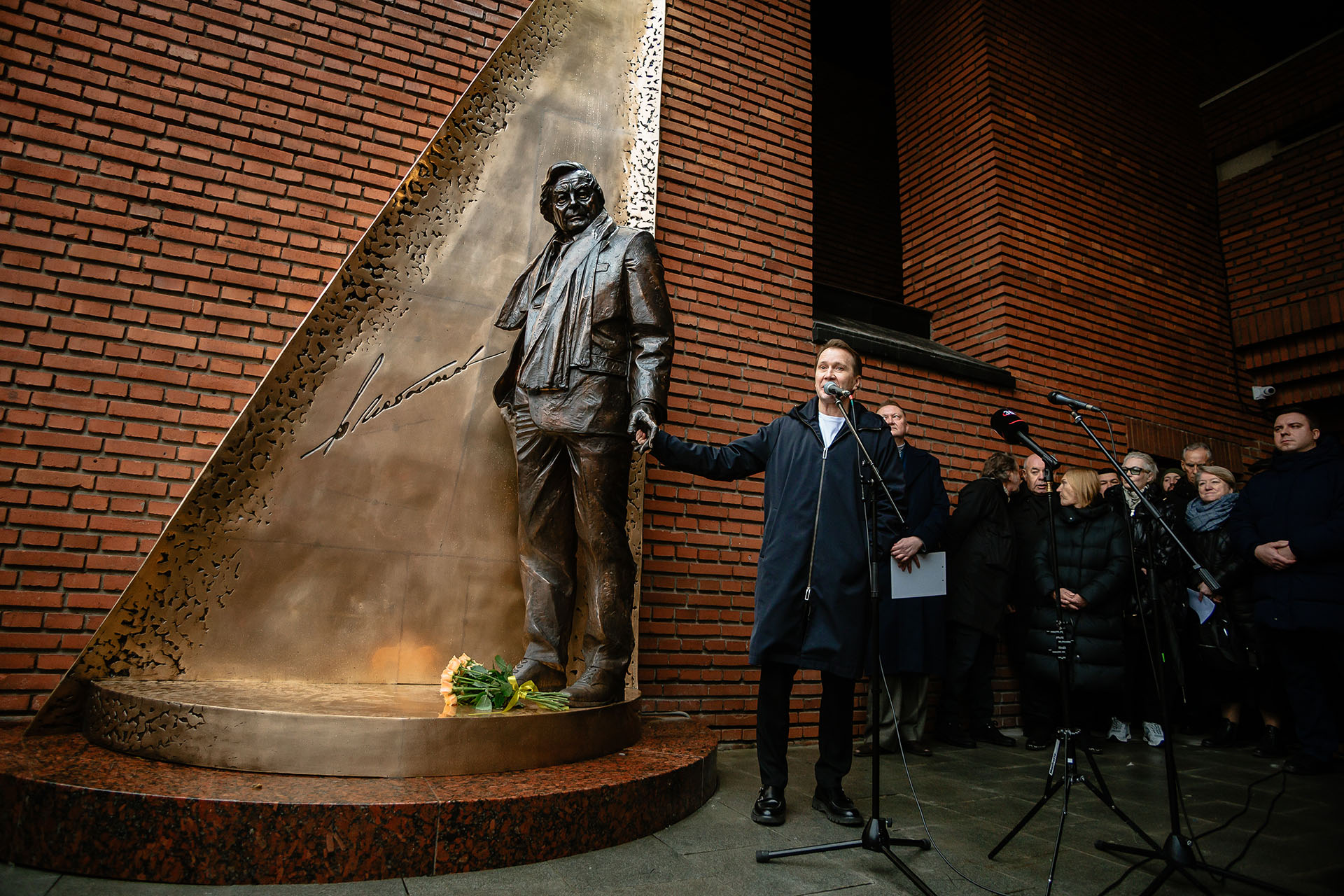 Евгений Миронов