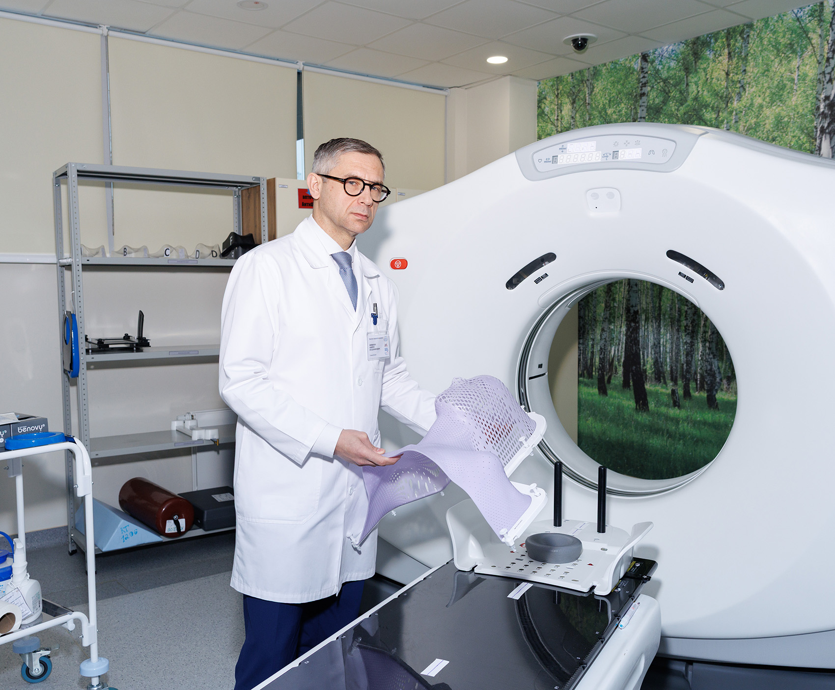 Андрей Мищенко в лаборатории Института ядерной медицины АО «Медицина»