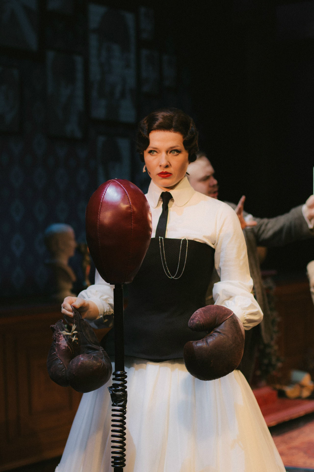 Сцена из спектакля «Элементарно, Хадсон»