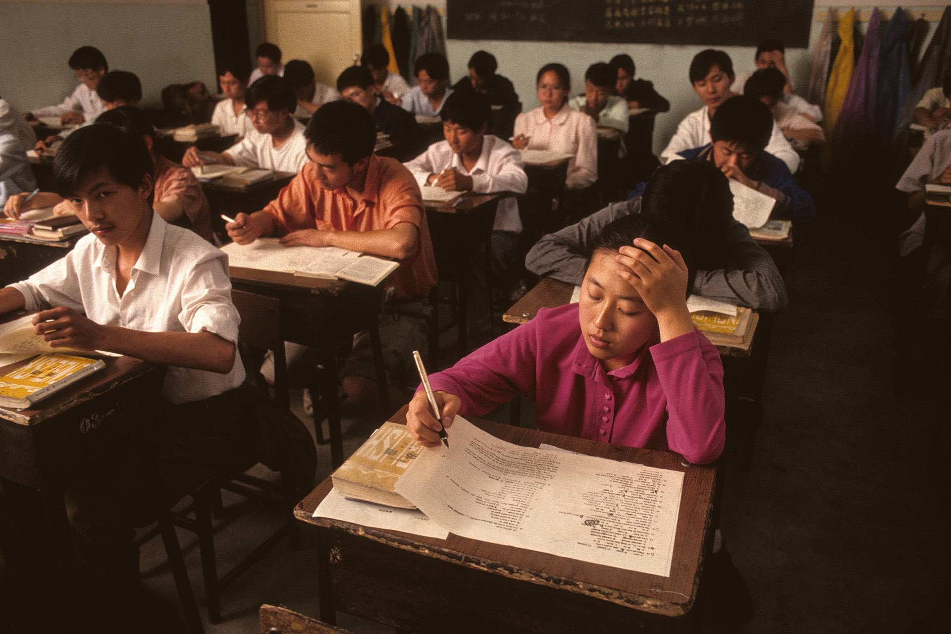 Ученики в классе, Пекин, 1993 год