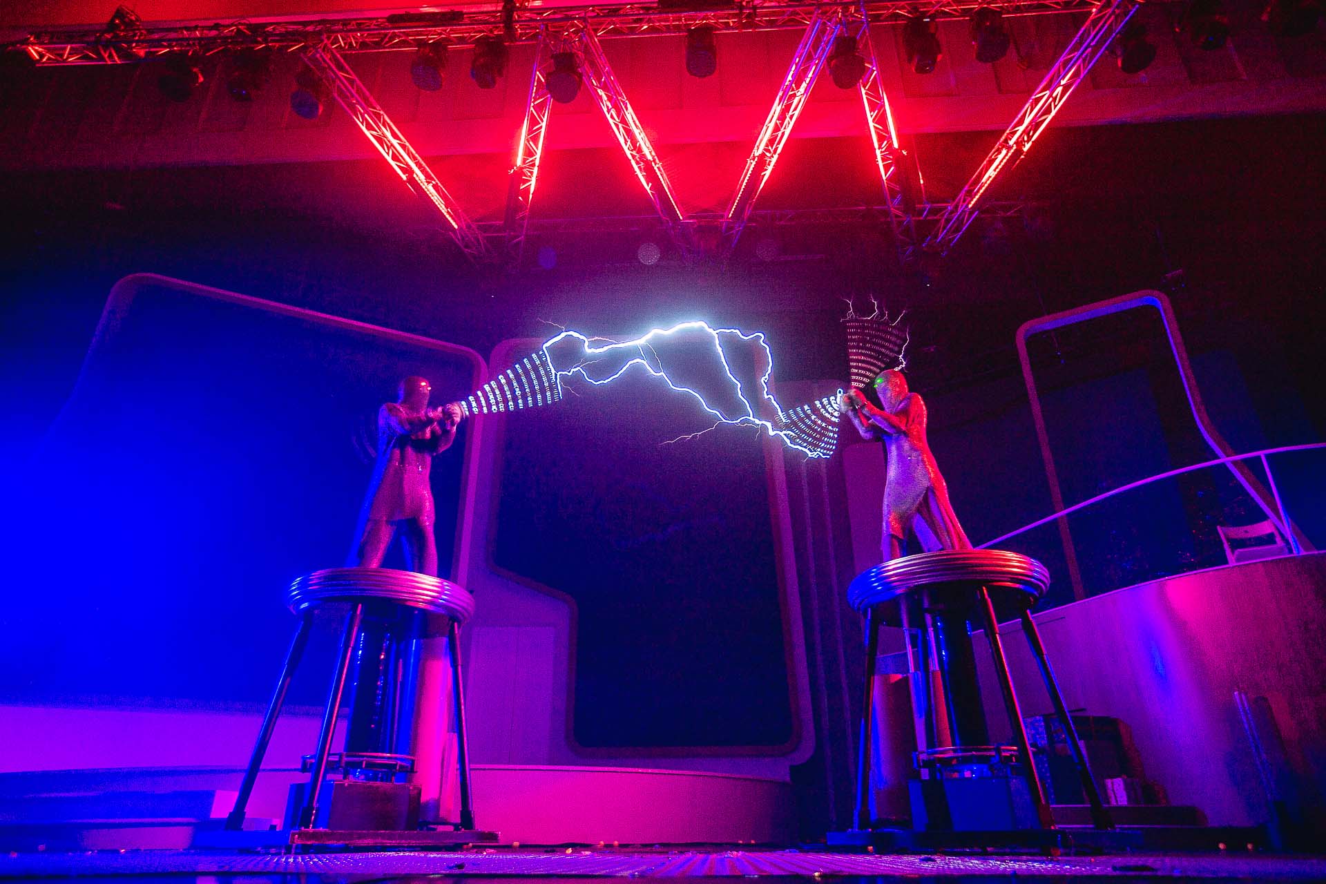 На научной ёлке «WOW! HOW!»