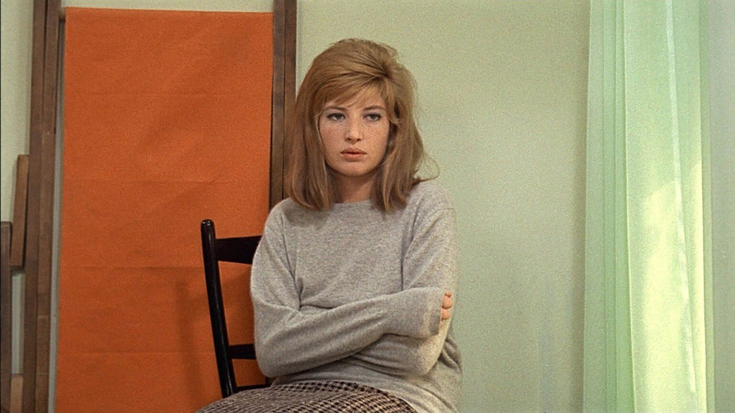 Кадр из фильма «Красная пустыня»