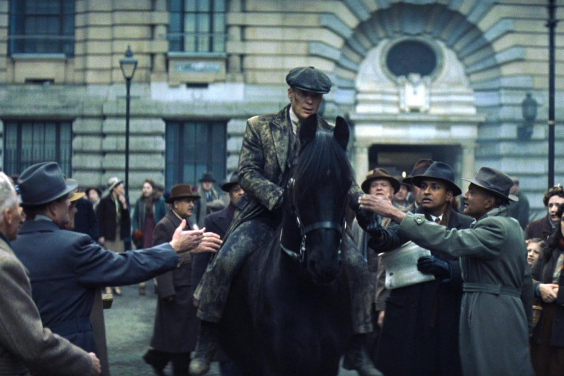 Кадр из фильма «Острые козырьки: Бессмертный человек»