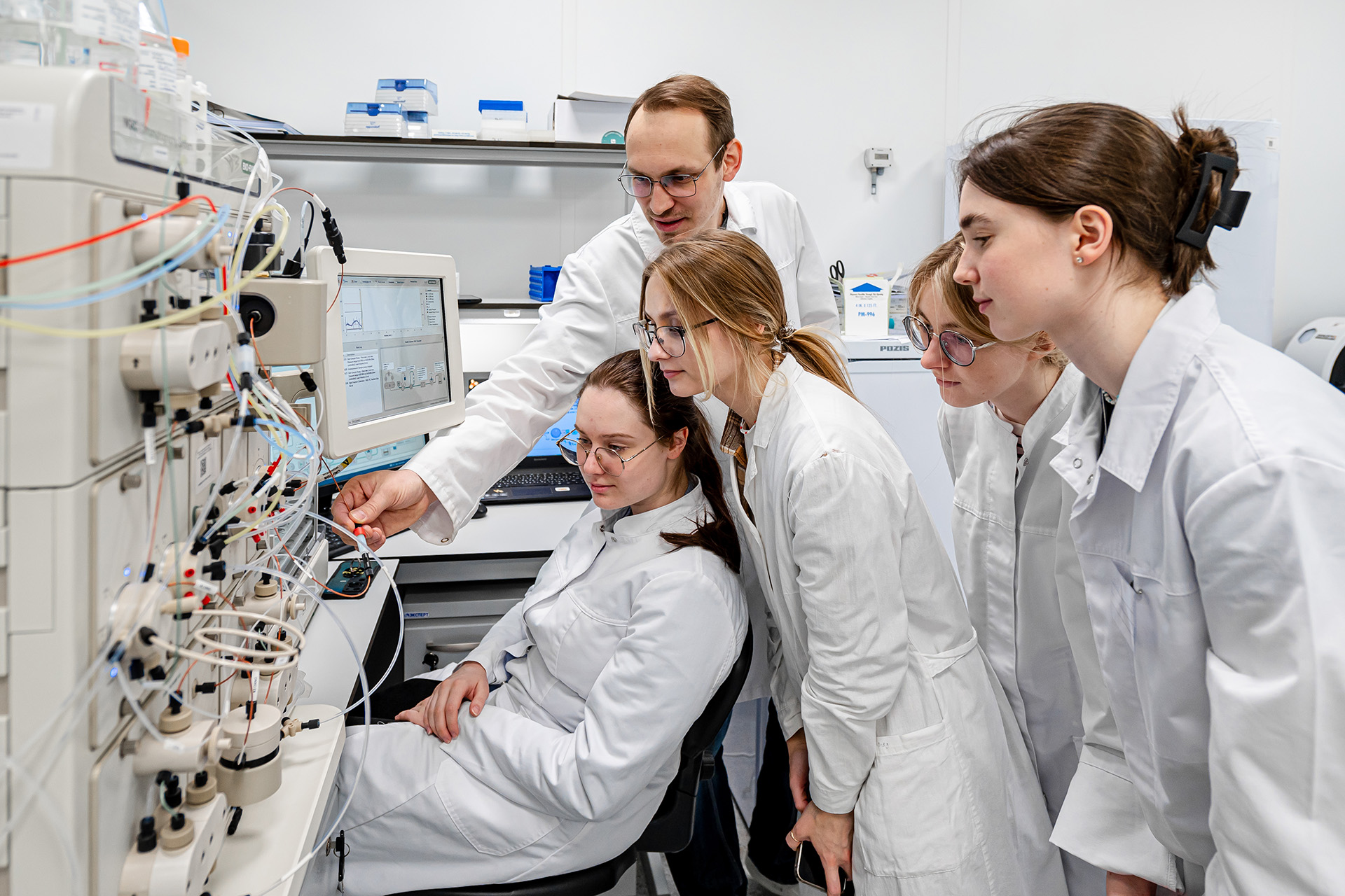 Основы молекулярной биотехнологии и получения рекомбинантных белков. Работа в лаборатории