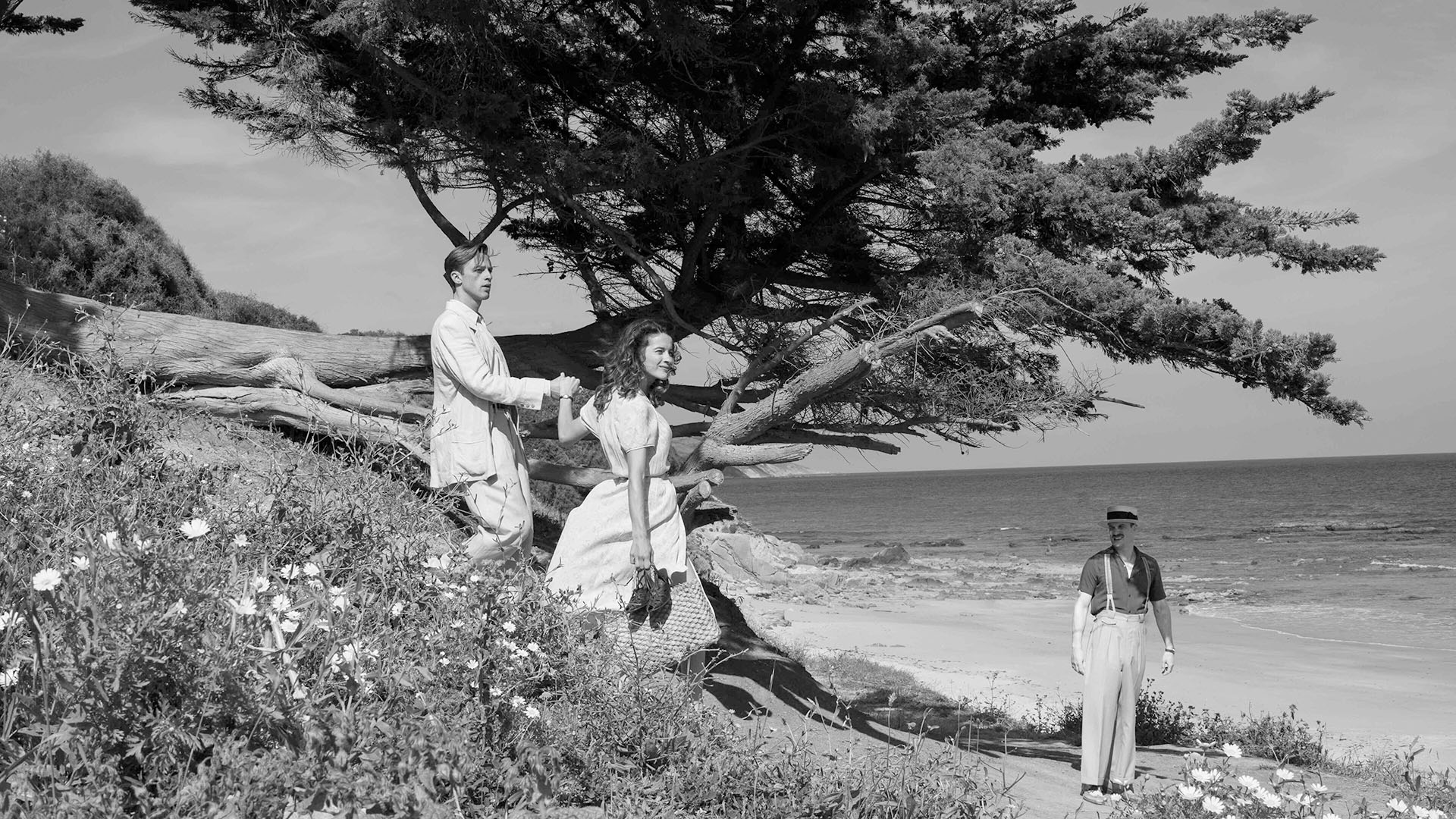 Кадр из фильма «Посторонний»