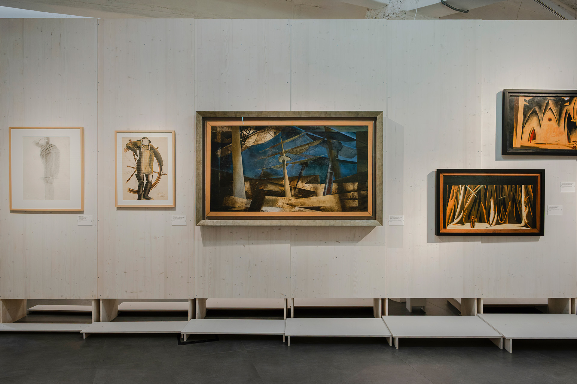 Экспозиция выставки «Татлин. Конструкция мира»