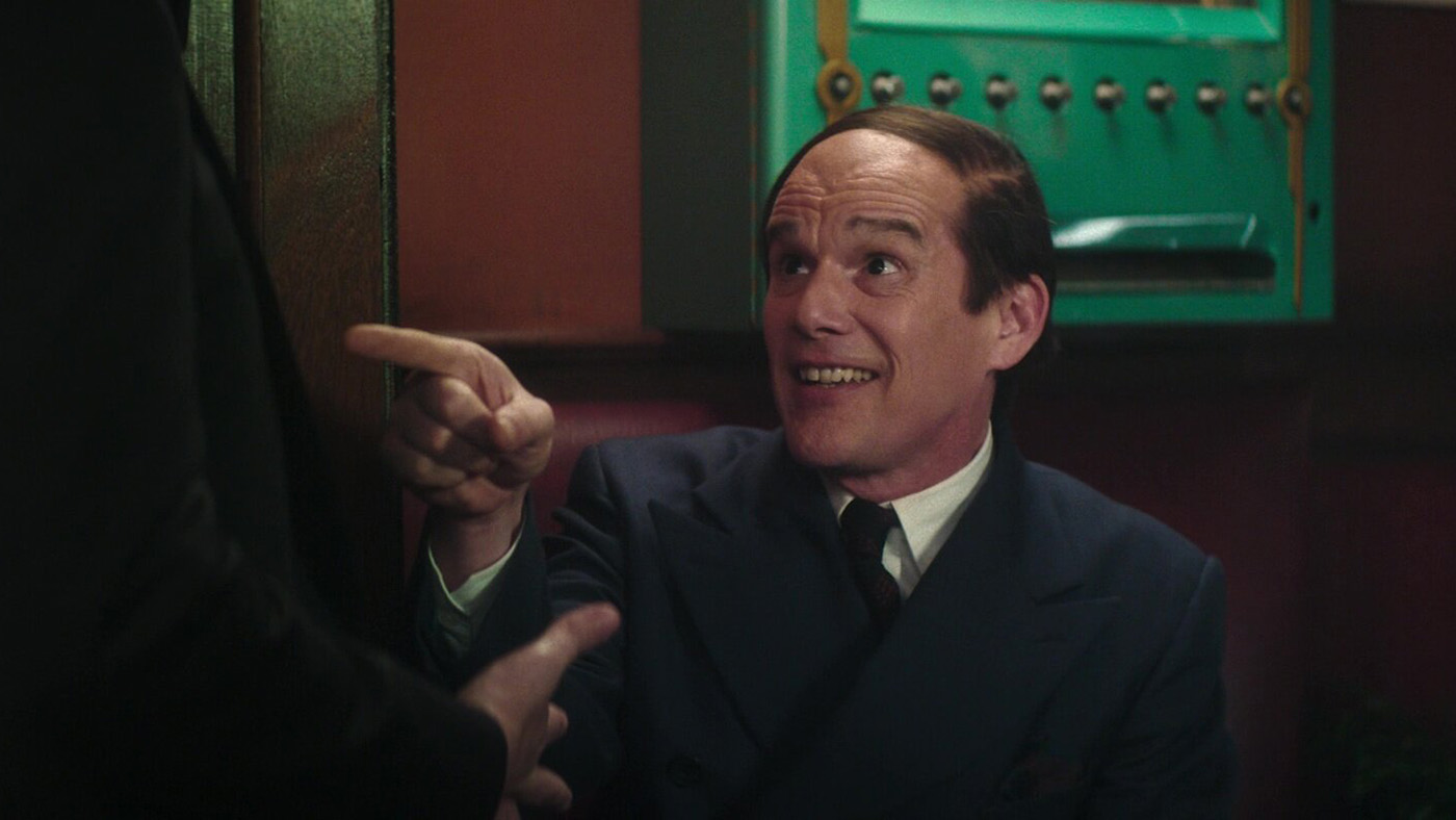 Итан Хоук в роли Лоренца Харта в фильме «Голубая луна»