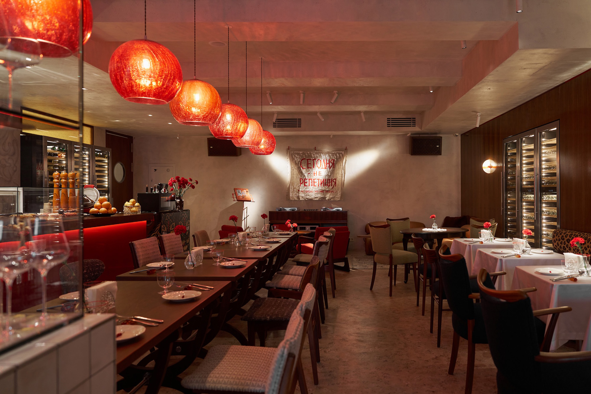 Интерьер бистро «Дебют»