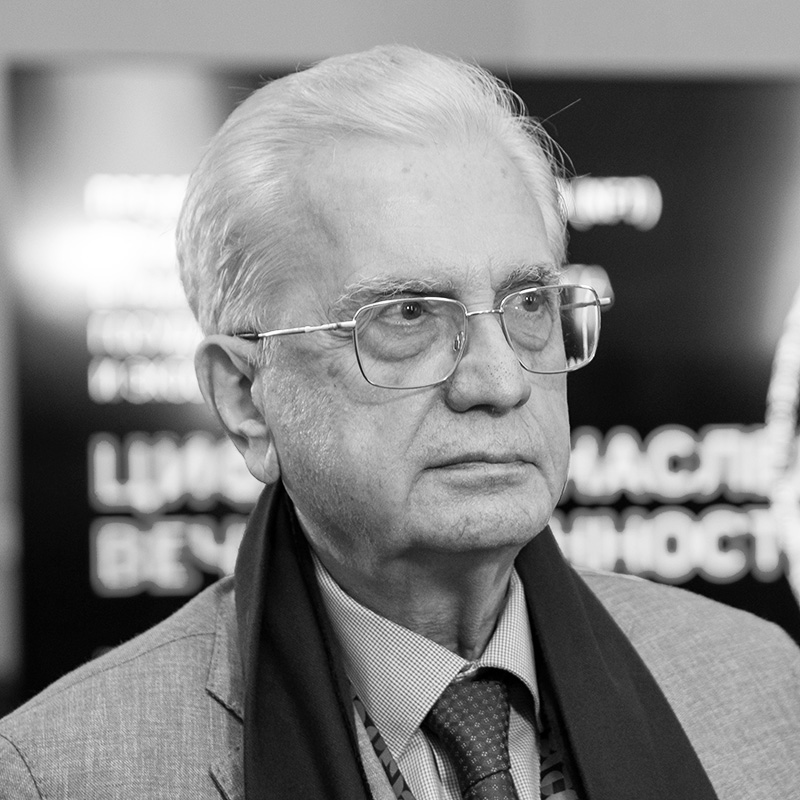 Михаил Пиотровский