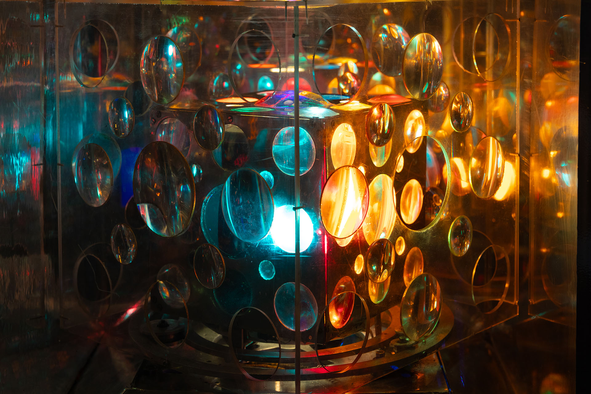 Экспозиция выставки «Светлая оттепель»