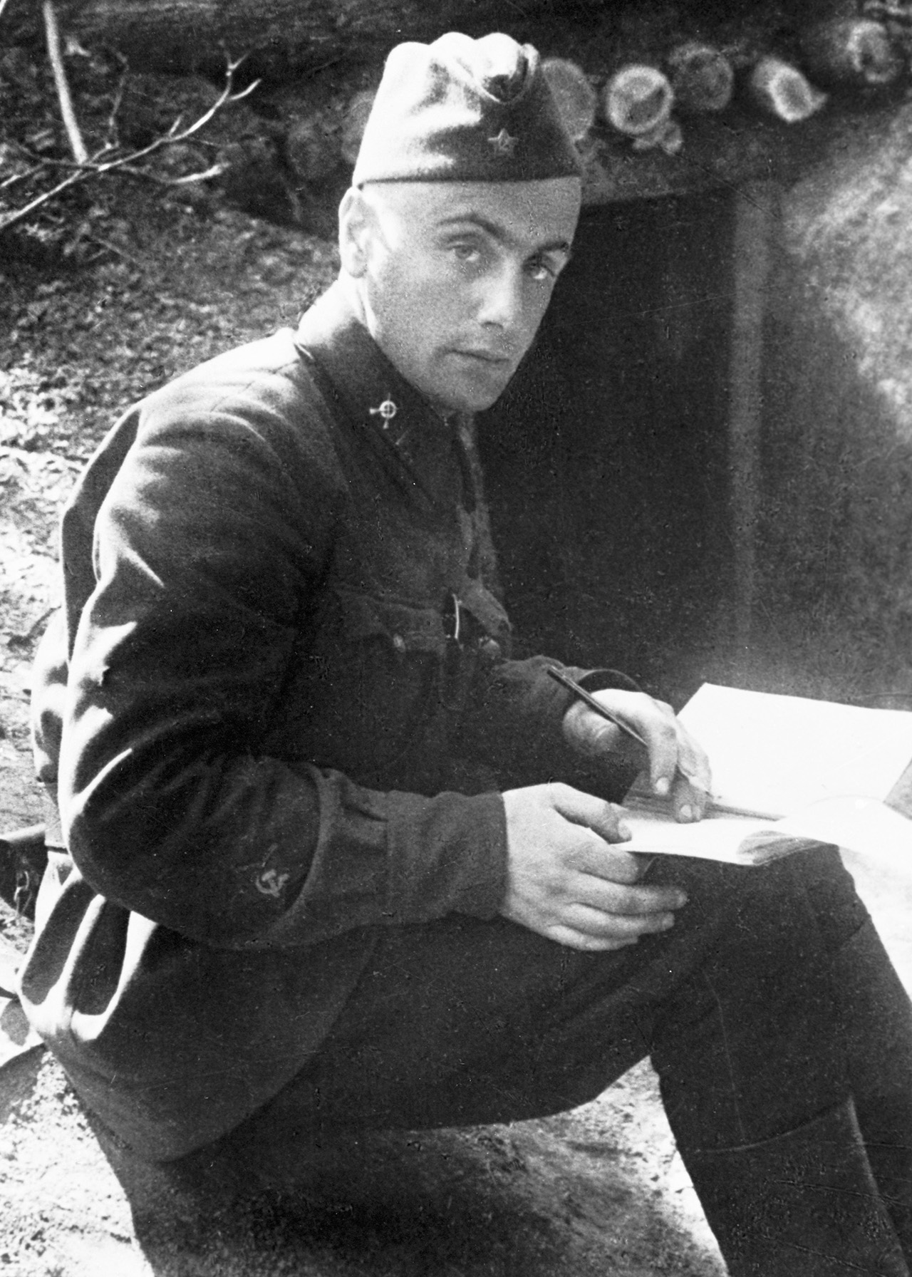 Евгений Долматовский на фронте