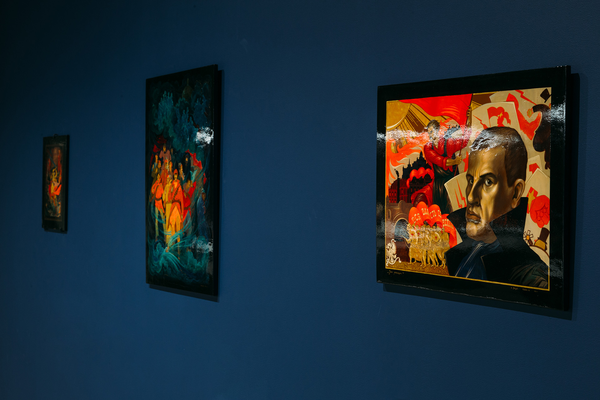 Экспозиция выставки «Лаки. Большая история в миниатюре»