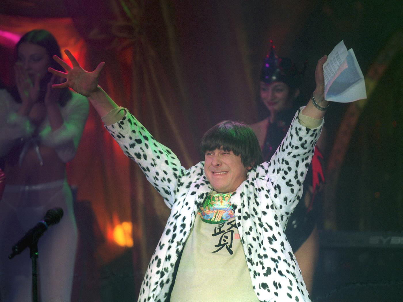 Автор Night Life Awards, Андрей Фомин на III ежегодной церемонии вручения премии в области клубного движения Night Life Awards 2000 в Доме культуры «Каучук»