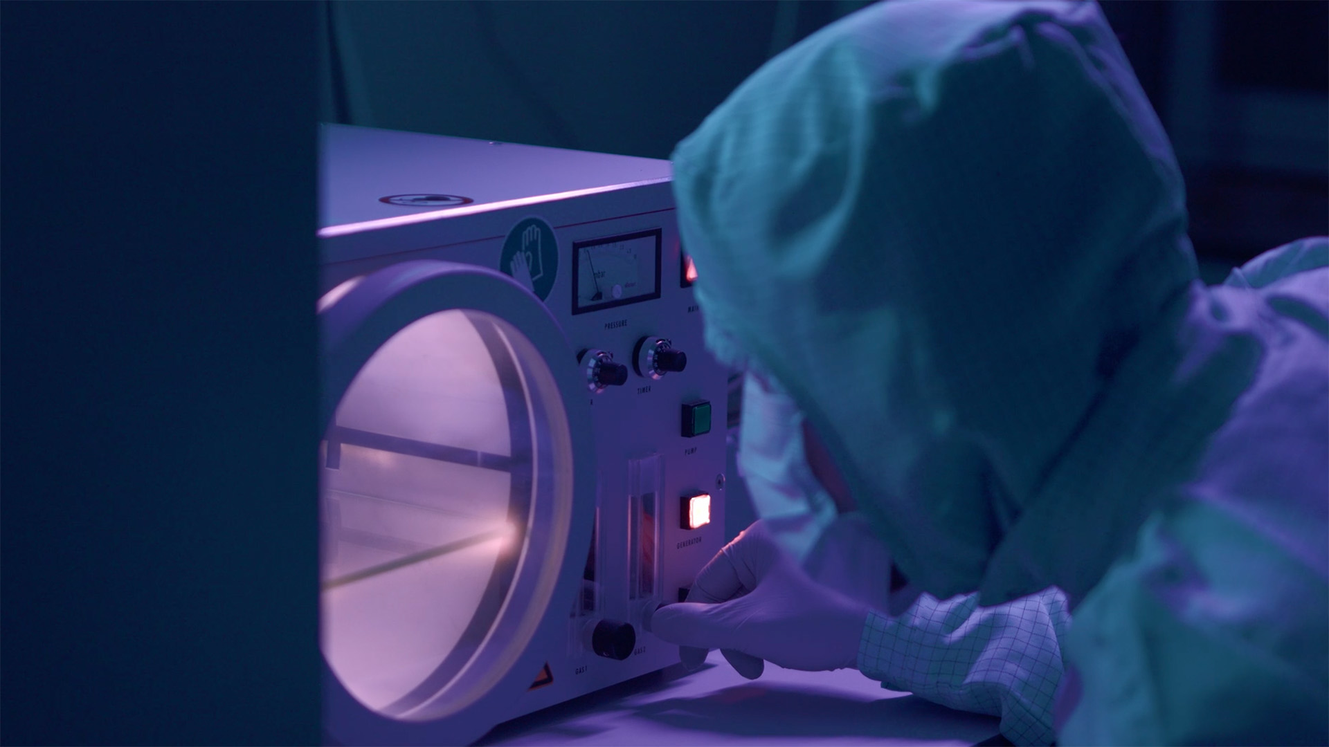 Кадр из фильма «Спектр»