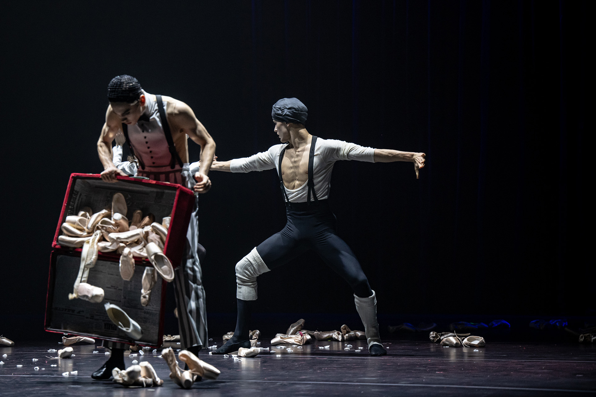 Сцена из балета «Две Анны»