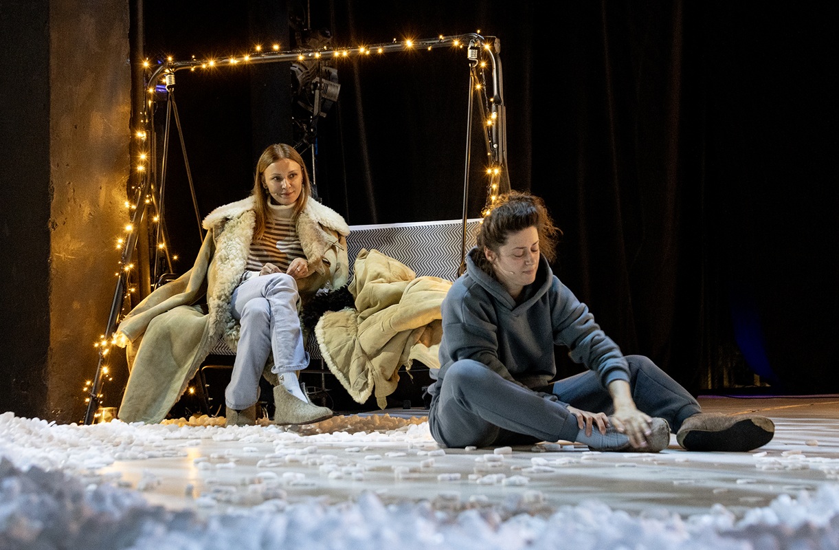 «Медовый месяц в 