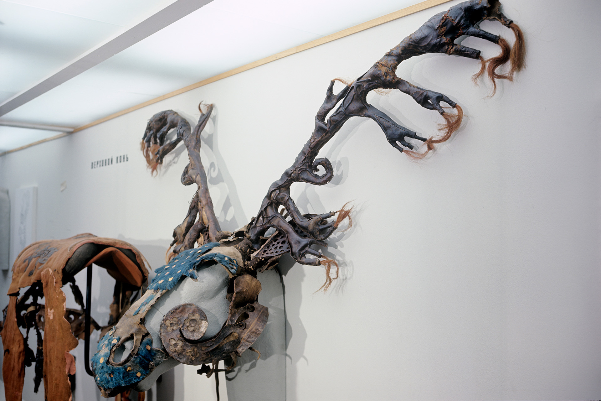 Маска на голову коня, пазырыкская культура, V век до н.э., Горный Алтай, урочище Пазырык, долина реки Большой Улаган