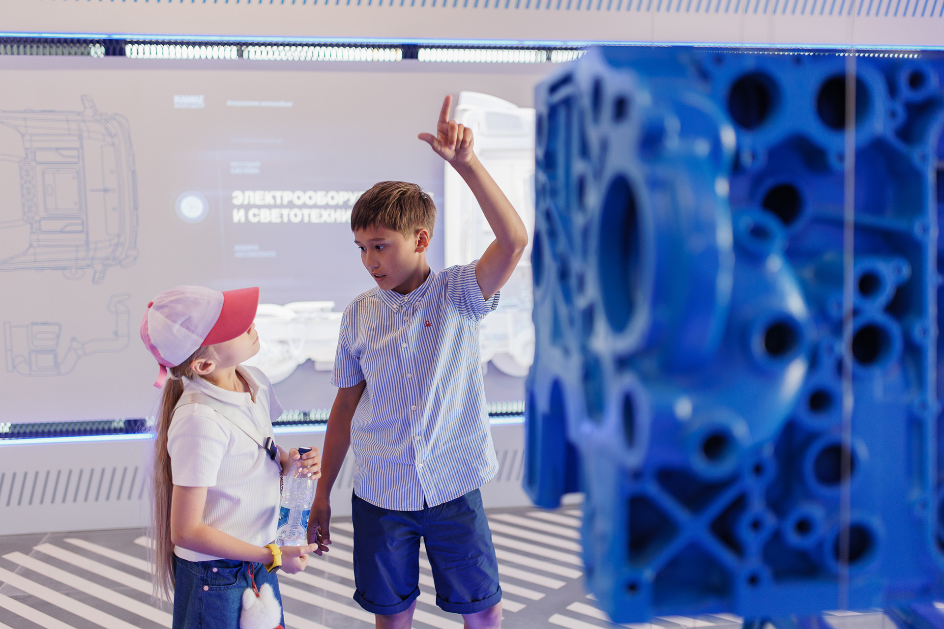 Экспозиция Визит-центра ПАО «КАМАЗ»