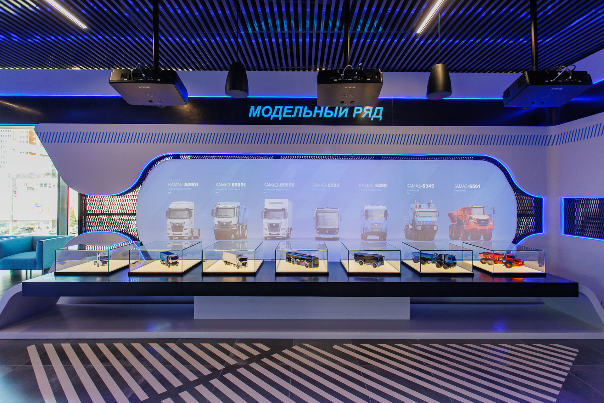 Экспозиция Визит-центра ПАО «КАМАЗ»