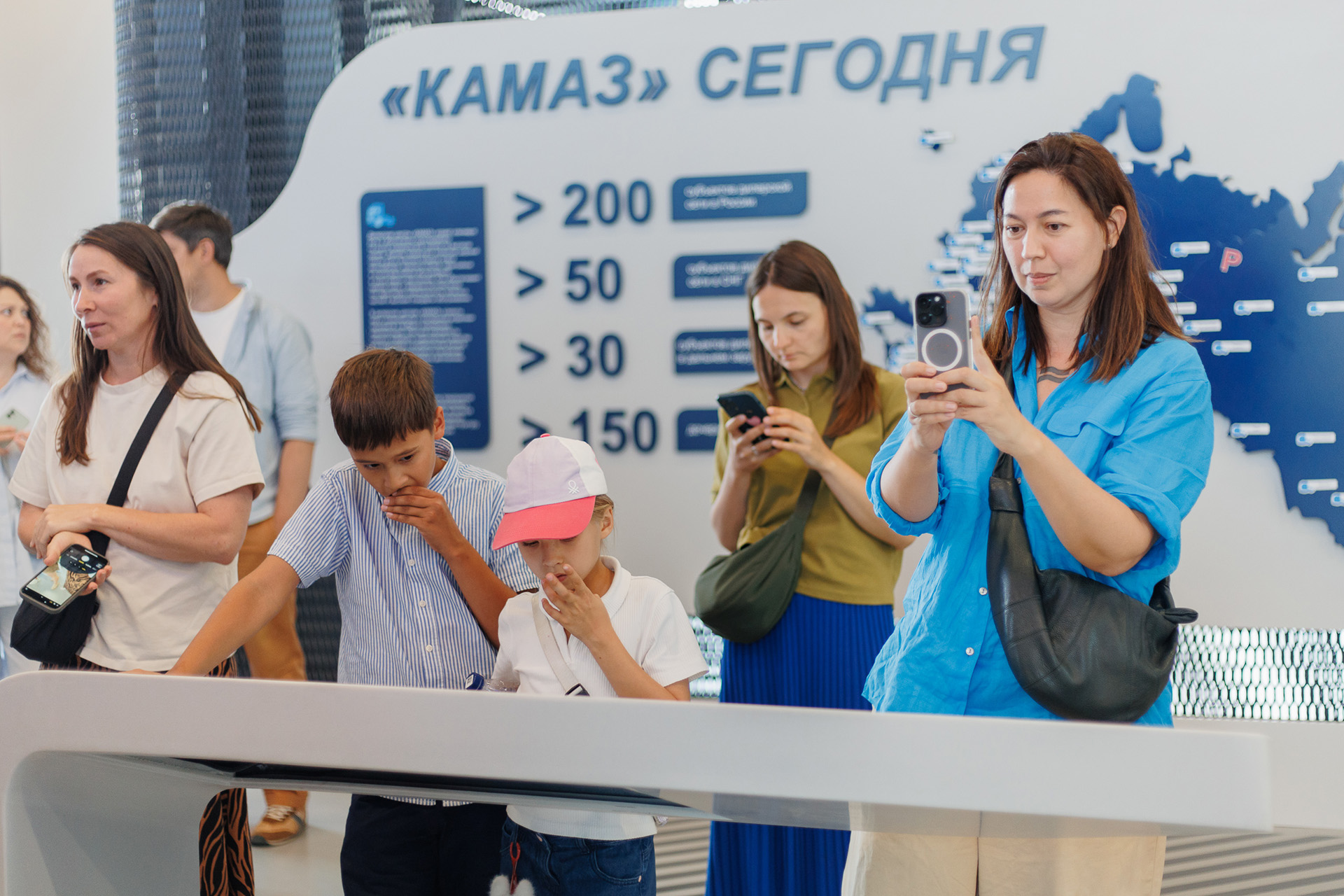 Экспозиция Визит-центра ПАО «КАМАЗ»