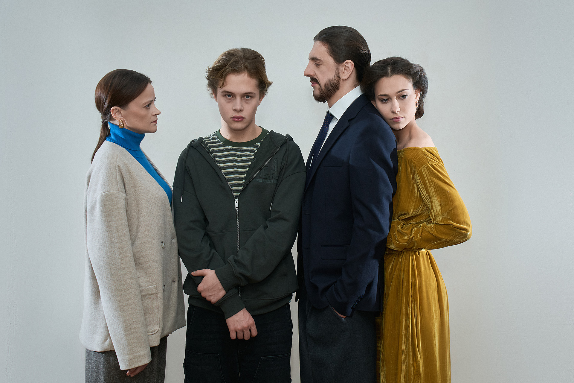 Слева направо: Василина Маковцева, Леон Кемстач, Константин Плотников, Полина Зиновьева