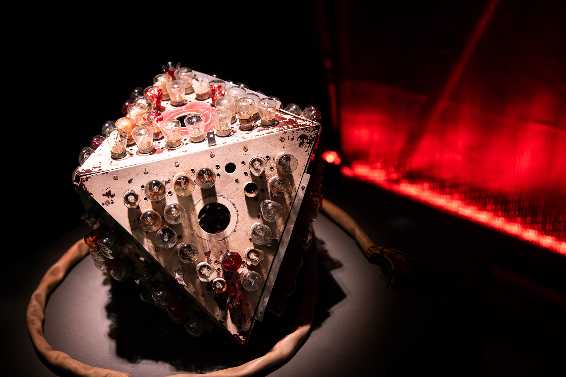 На выставке «Свет и Музыка. Экспериментальная эстетика СССР и новые медиа»