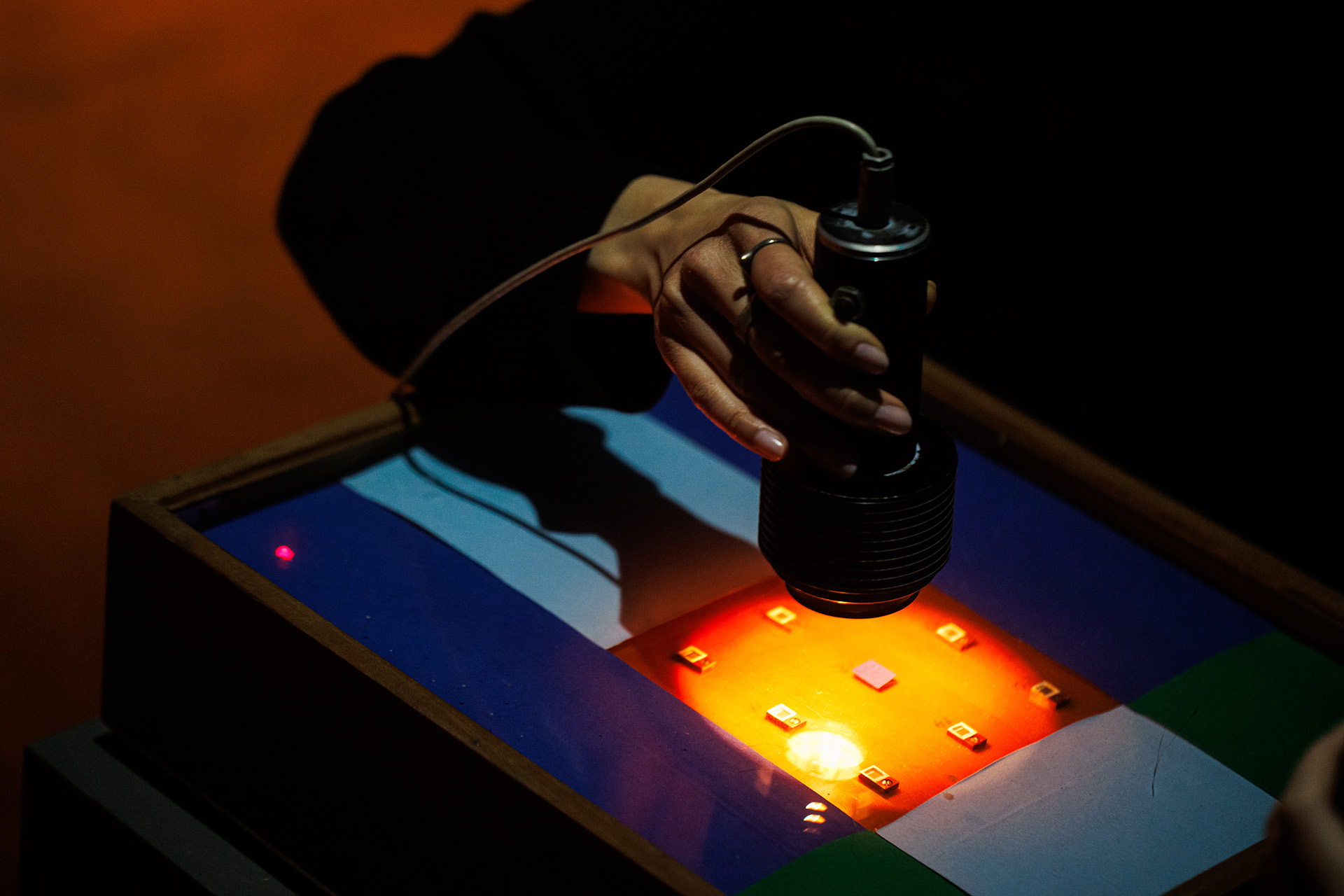 На выставке «Свет и Музыка. Экспериментальная эстетика СССР и новые медиа»