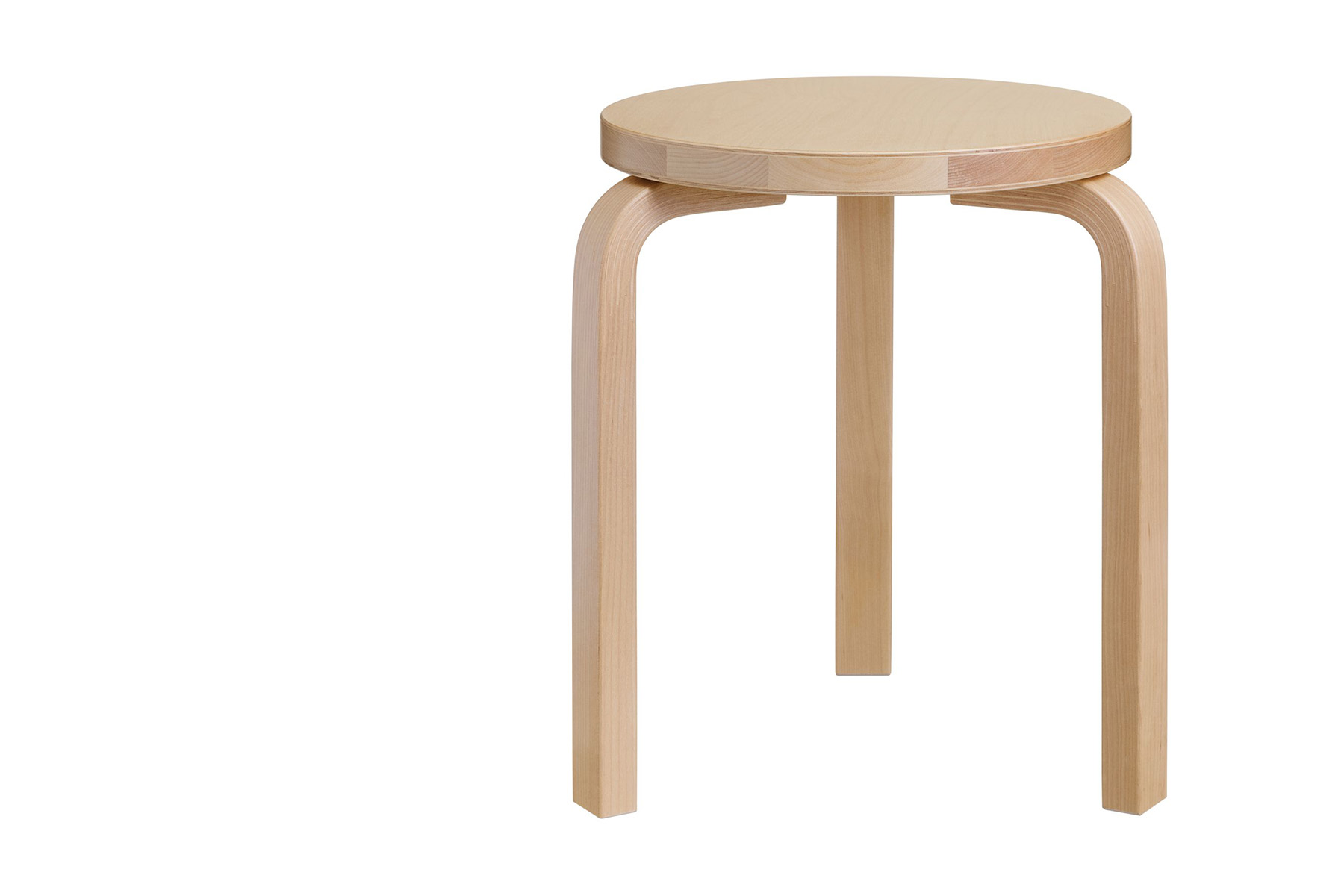 Stool 60, спроектированный Алваром Аалто