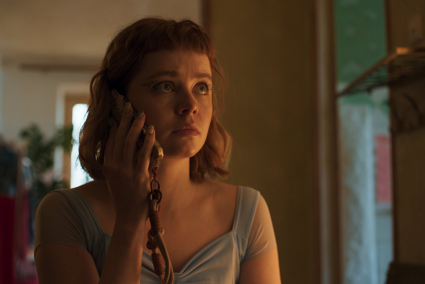 Кадр из сериала «Встать на ноги»