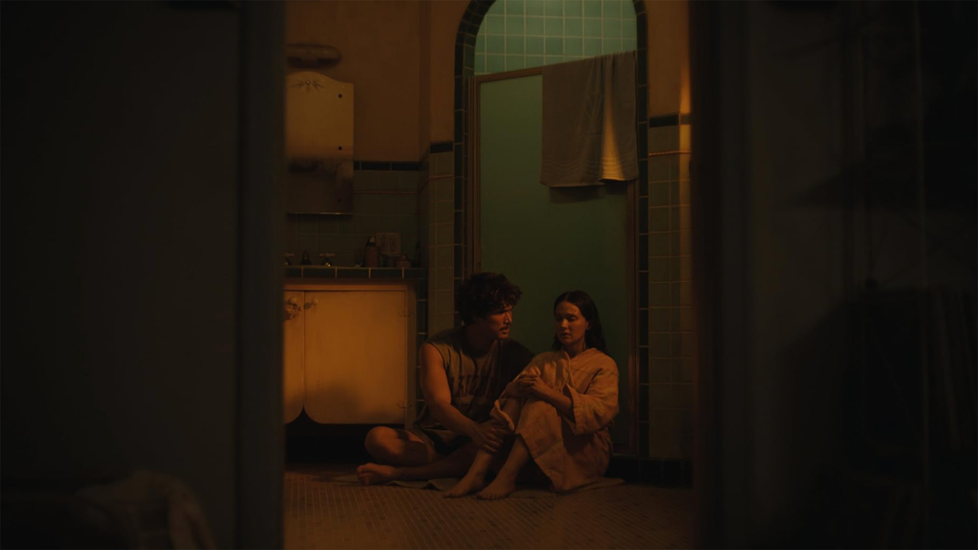 Кадр из сериала «Грызня»