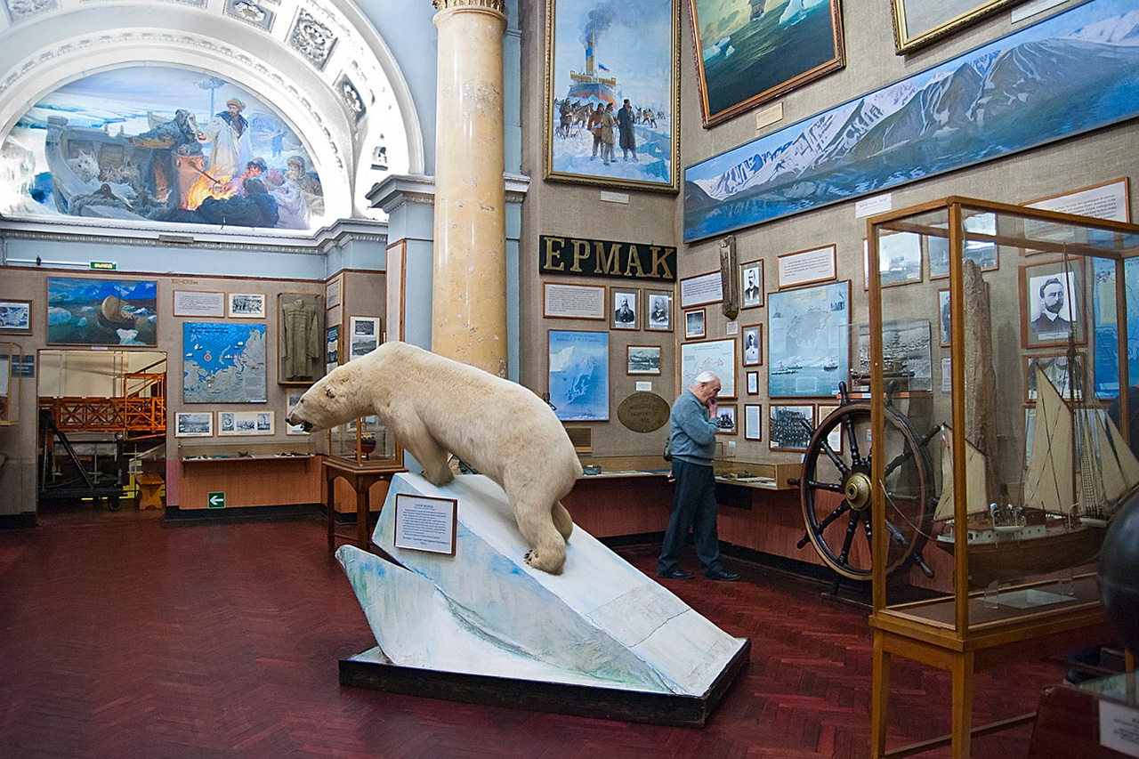 Экспозиция, посвящённая русским экспедициям в Арктику в начале XX века, музей Арктики и Антарктики.