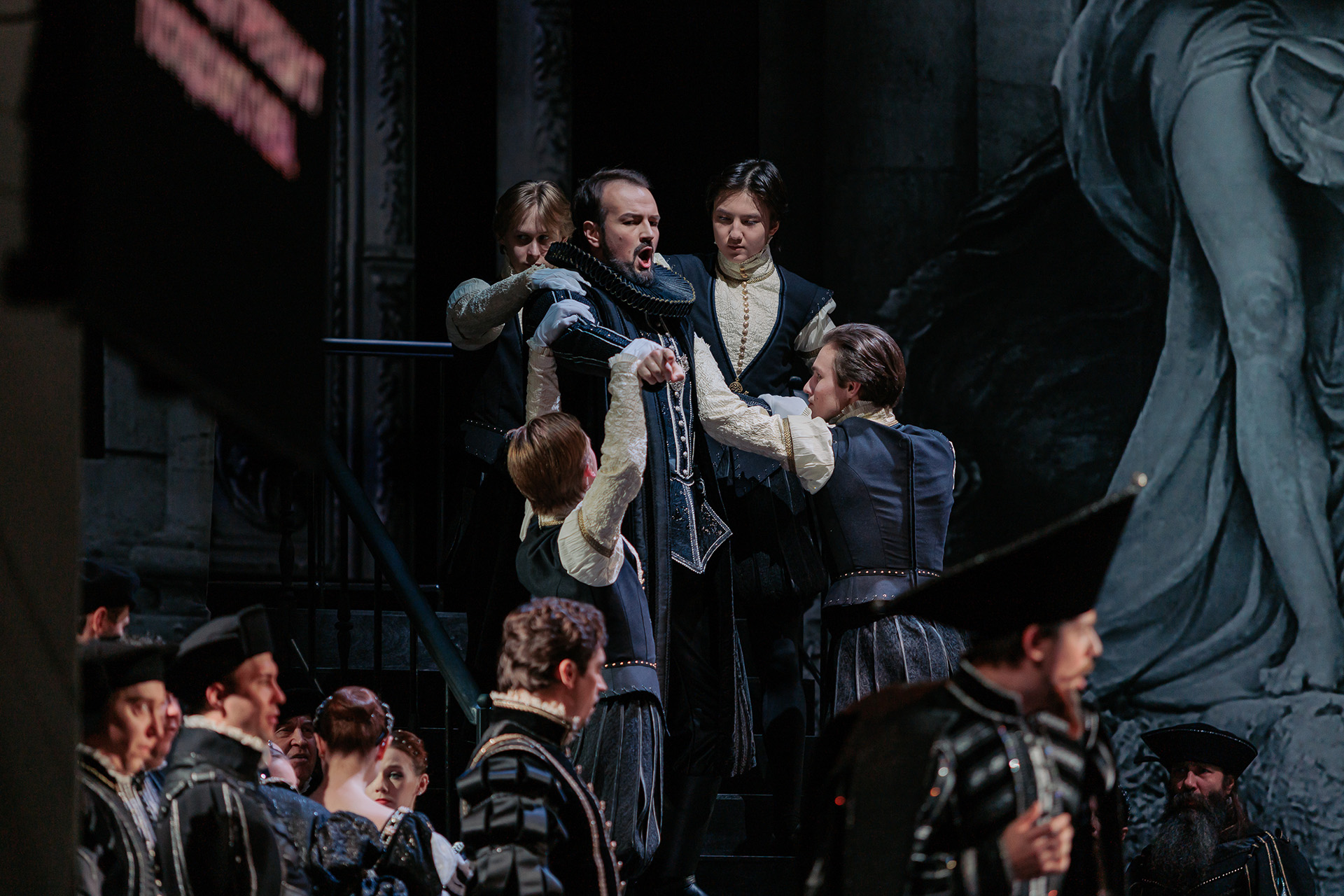 Сцена из оперы «Риголетто»