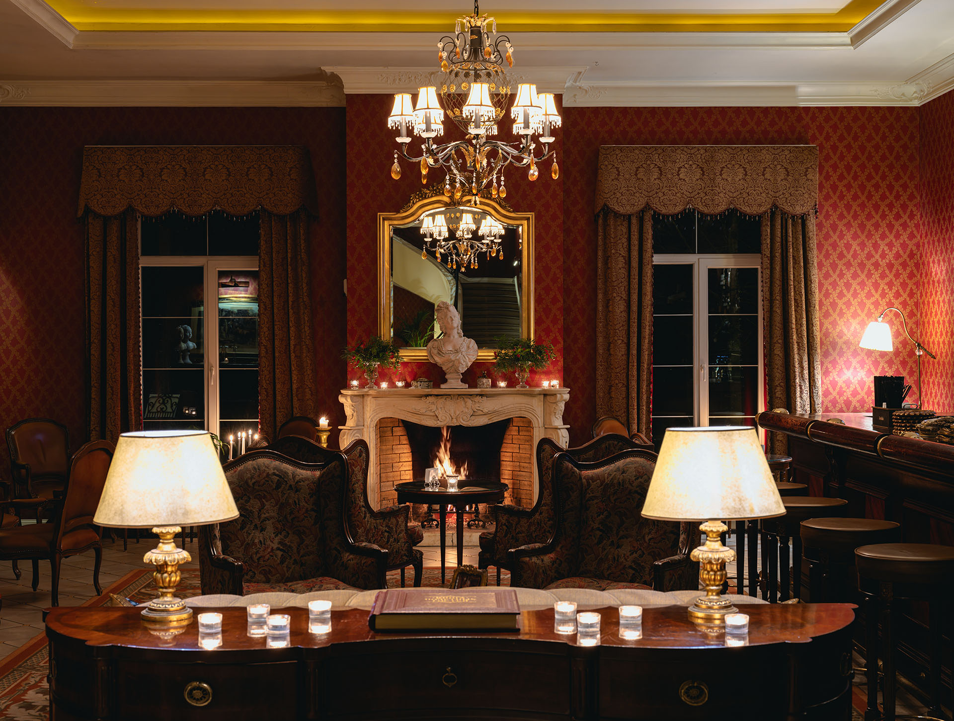 Лобби-бар в «Кронон Парк Отеле»