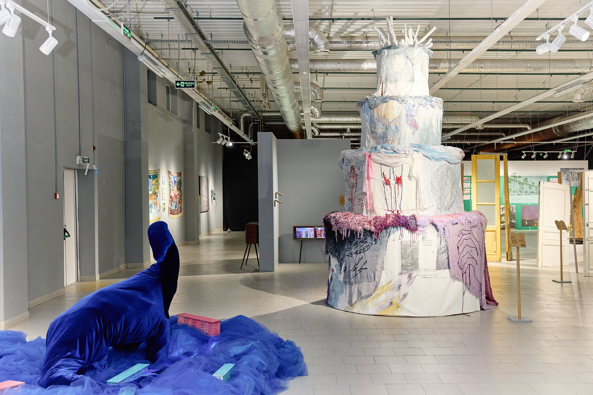 Экспозиция выставки «Дом от погреба до чердака»