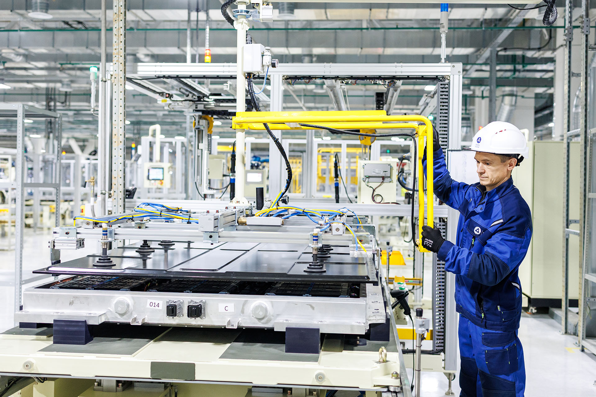 «Росатом» ввёл первую в России гигафабрику в опытно-промышленную эксплуатацию. Накопители энергии будут делать в Неманском районе Калининградской области