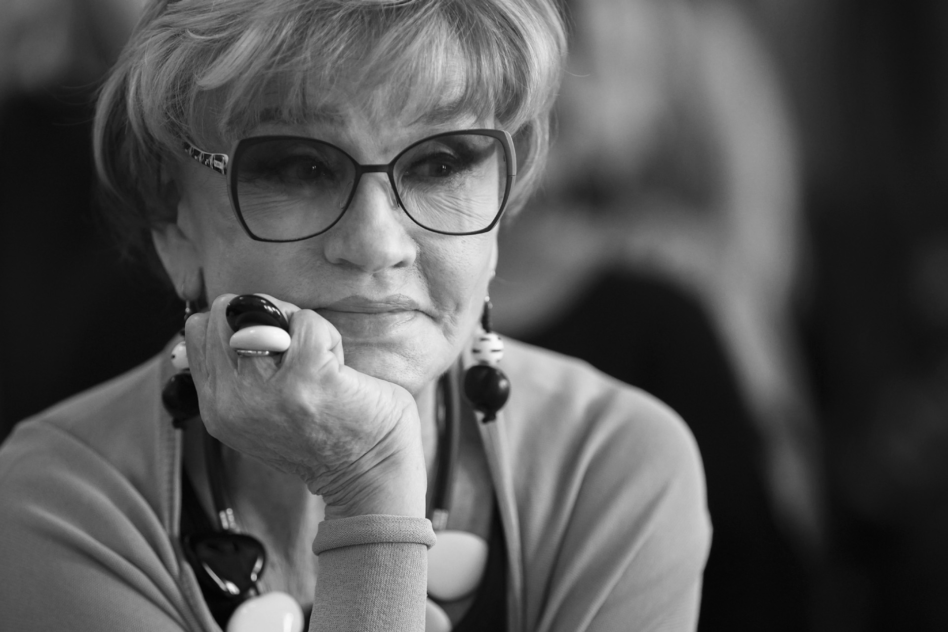 Вера Алентова