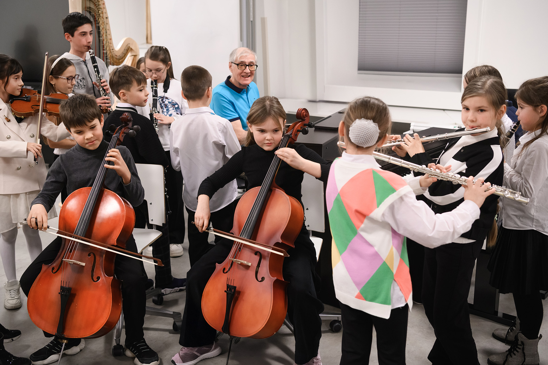 «Музыка в ритме импровизации играй и твори!» с Игорем Рогалёвым