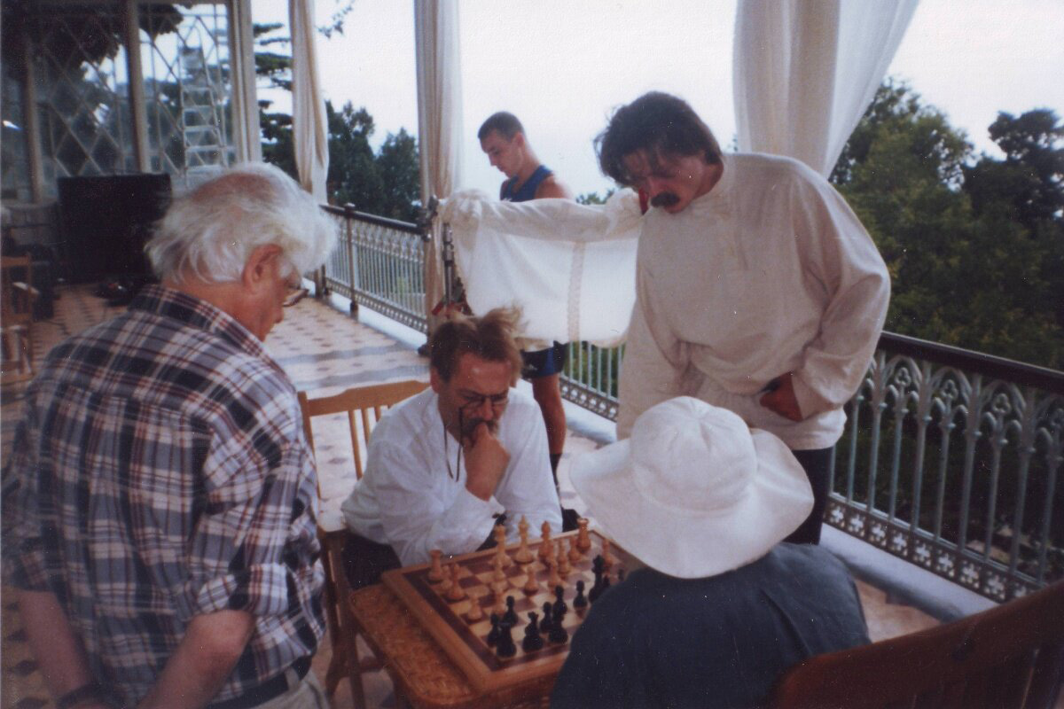 На съёмках фильма «Невечерняя»