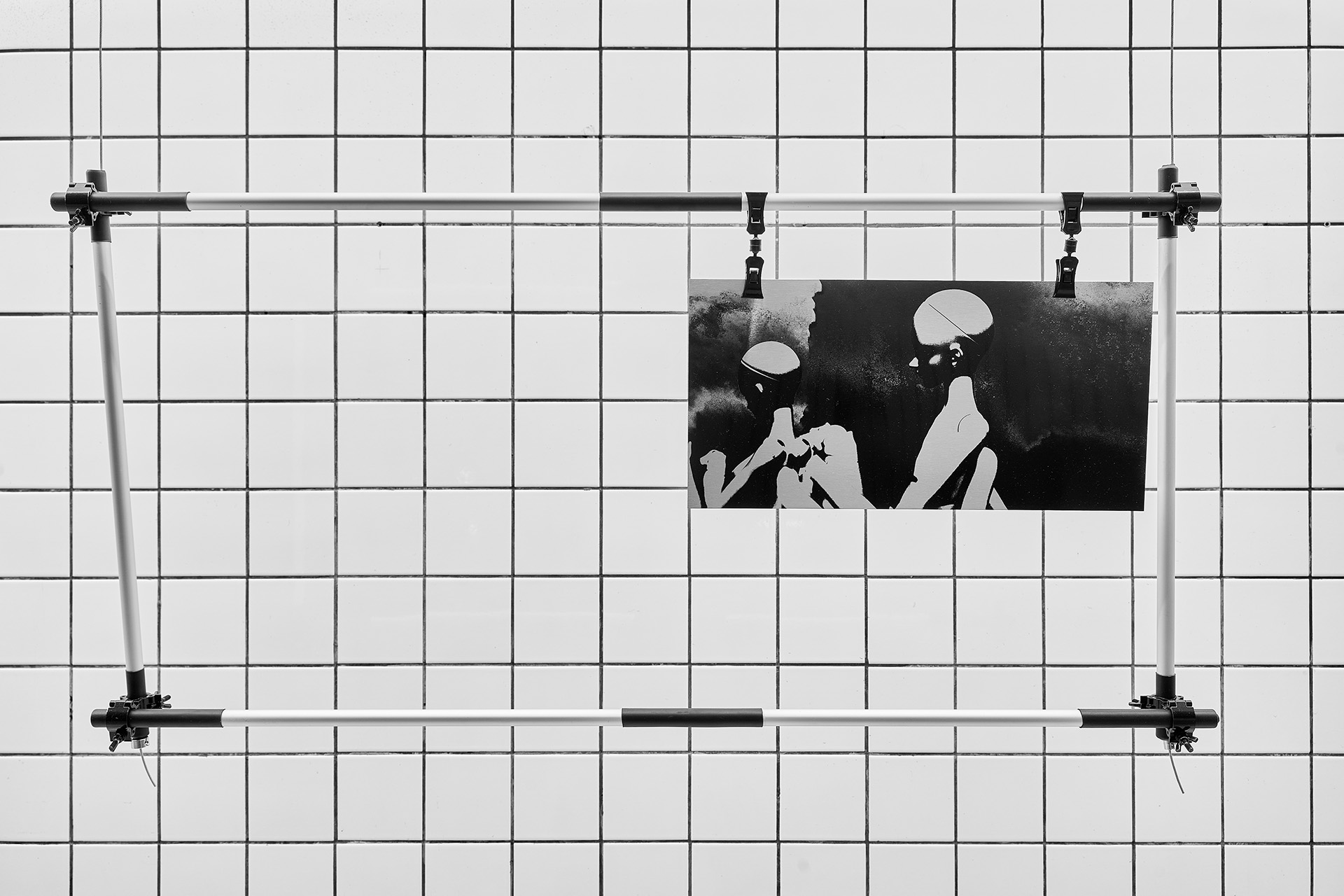 Экспозиция выставки «Doll’s Dream / На плечах слепых гигантов»