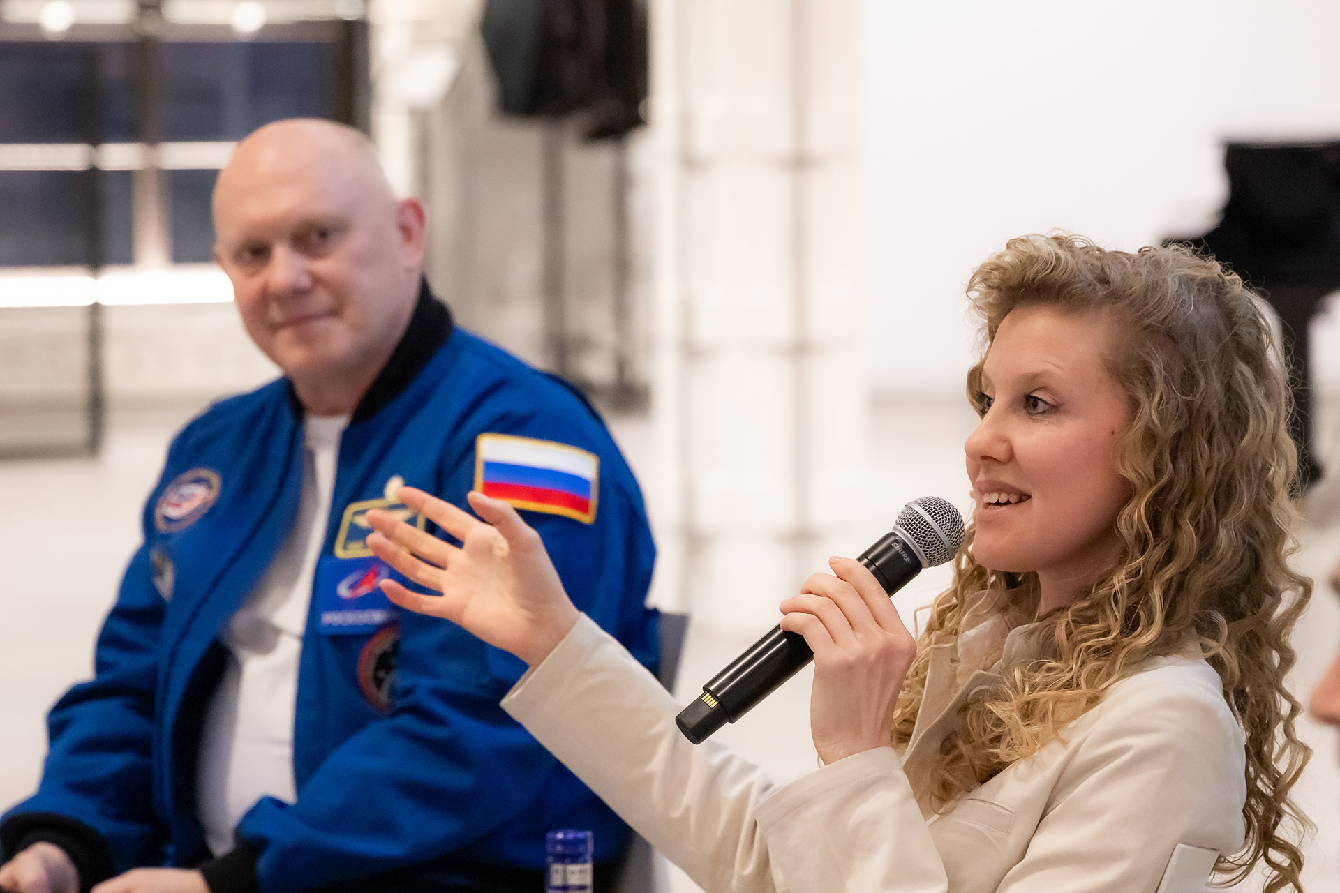 Олег Артемьев / Дарья Чудная