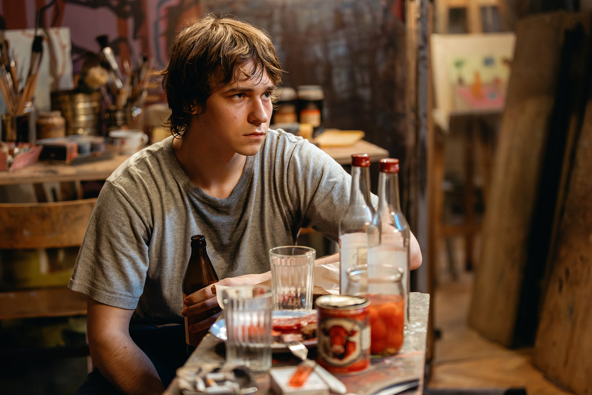 Макар Хлебников на съёмках сериала «Дети перемен»